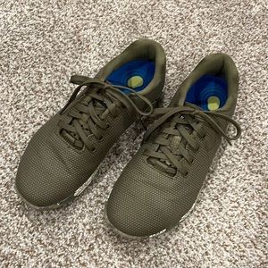 NOBULL Trainer, Superfeet Insoles, Size 8.5, Army Succulent